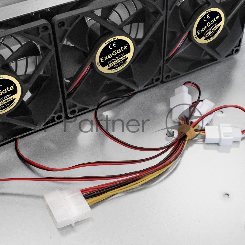 Серверная платформа ExeGate EX292416RUS Pro 2U550-HS08 RM 19, высота 2U, глубина 550, Redundant БП 2x1000W, 8xHotSwap, USB