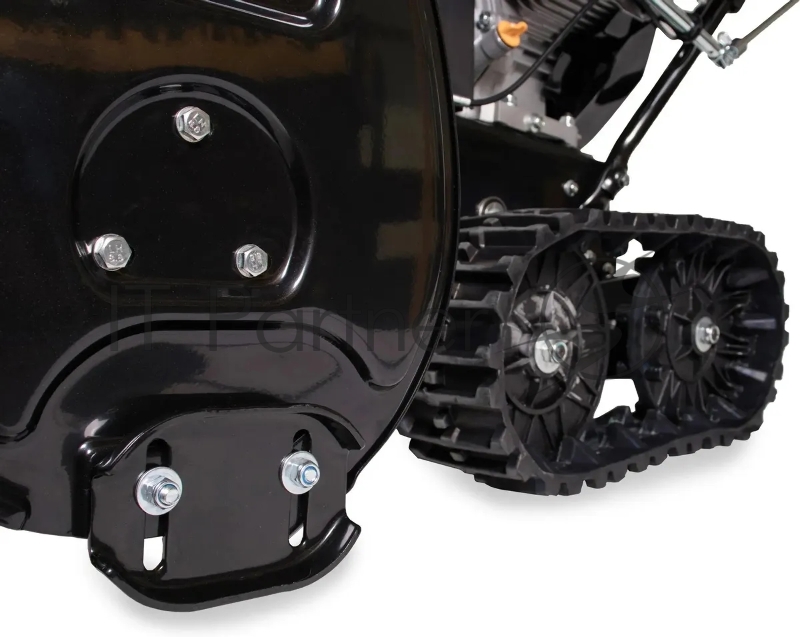 Снегоуборщик Champion STT 1170E бензо 11 лс 337 см3 шир. захв. 70 см выс. захв. 55 см ск.6+2 135кг на гус.