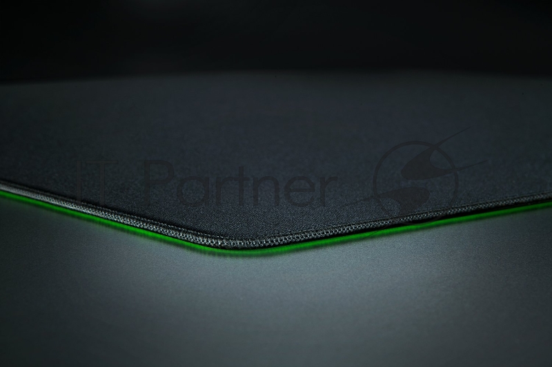 Игровой коврик для мыши Razer Gigantus V2 Pro L - Max Control Mousepad/ Razer Gigantus V2 Pro L - Max Control Mousepad