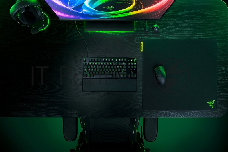 Игровой коврик для мыши Razer Gigantus V2 Pro L - Balance Mousepad/ Razer Gigantus V2 Pro L - Balance Mousepad