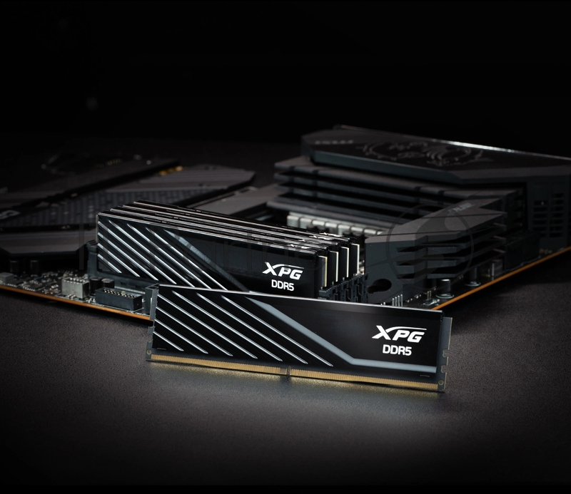 Память DDR5 8GB 5600MHz A-Data AX5U5600C468G-SLABBK XPG Lancer Blade RTL Gaming PC5-44800 CL46 DIMM 288-pin 1.1В single rank с радиатором Ret