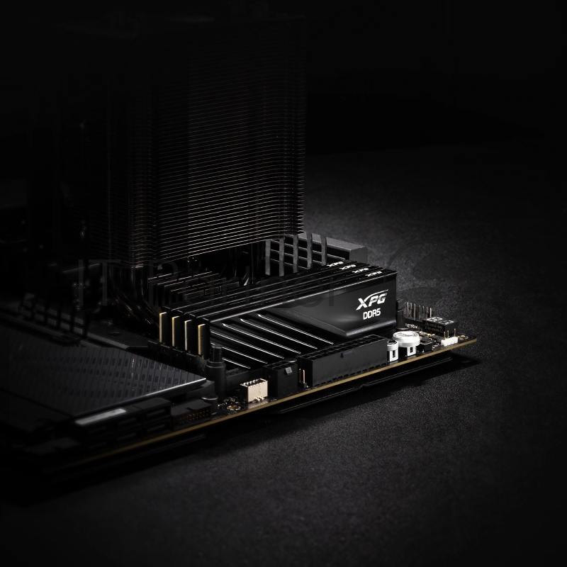 Память DDR5 8GB 5600MHz A-Data AX5U5600C468G-SLABBK XPG Lancer Blade RTL Gaming PC5-44800 CL46 DIMM 288-pin 1.1В single rank с радиатором Ret