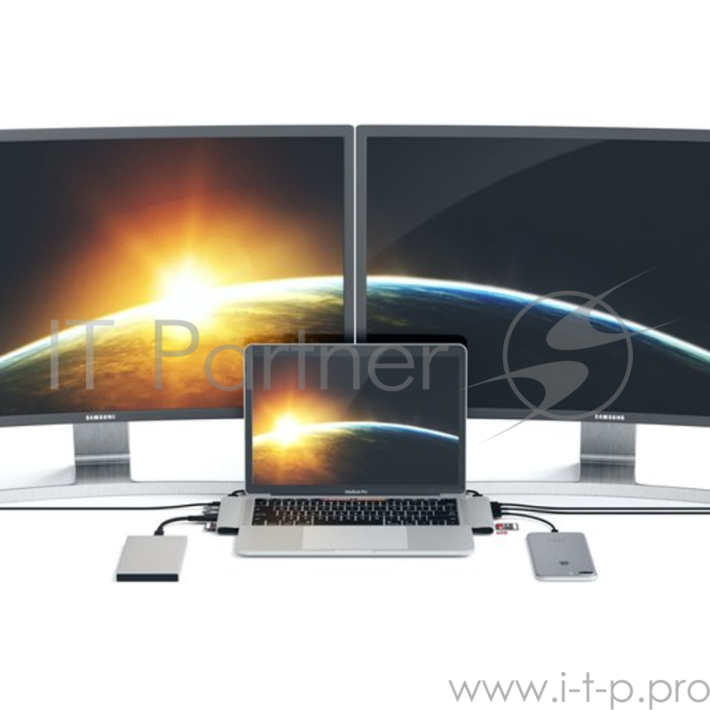 USB-хаб Satechi Aluminum Pro Hub для Macbook Pro (USB-C). Порты: HDMI, Thunderbolt 3, USB Type-C, SD, microSD, 2 x USB 3.0. Цвет серебряный.