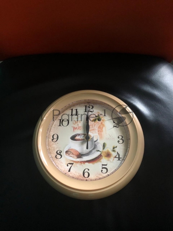 Часы настенные круглые, размер 225/161, квадратные размер 205/160