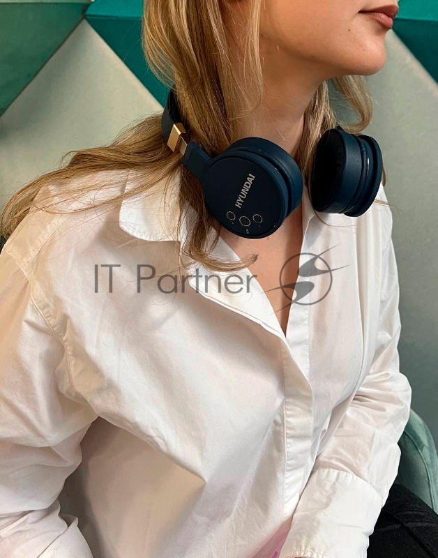 Гарнитура накладные Hyundai H-HP300BL синий беспроводные bluetooth оголовье