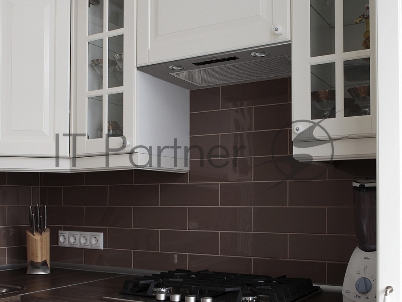 ВЫТЯЖКА MAUNFELD CROSBY LIGHT (C) 60 НЕРЖАВЕЙКА • Тип: встраиваемая• Цвет: нержавеющая сталь• Управление: ползунковое• Ширина, мм: 600• Полная потребляемая мощность, Вт: 190• Количество скоростей: 3• Максимальная производительность, м3/ч: 850• Диамет