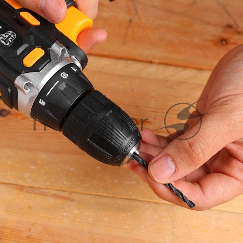 Дрель-шуруповерт Deko DKCD12FU-Li Advanced аккум. патрон:быстрозажимной (кейс в комплекте) (063-4132)