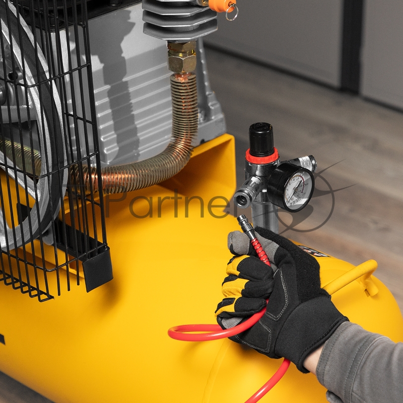 Компрессор воздушный рем. привод BCI4000-T/100, 4,0 кВт, 100 литров, 690 л/мин// Denzel