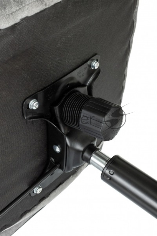 Кресло Бюрократ Triest Fabric серый Light-19 крестов. металл черный